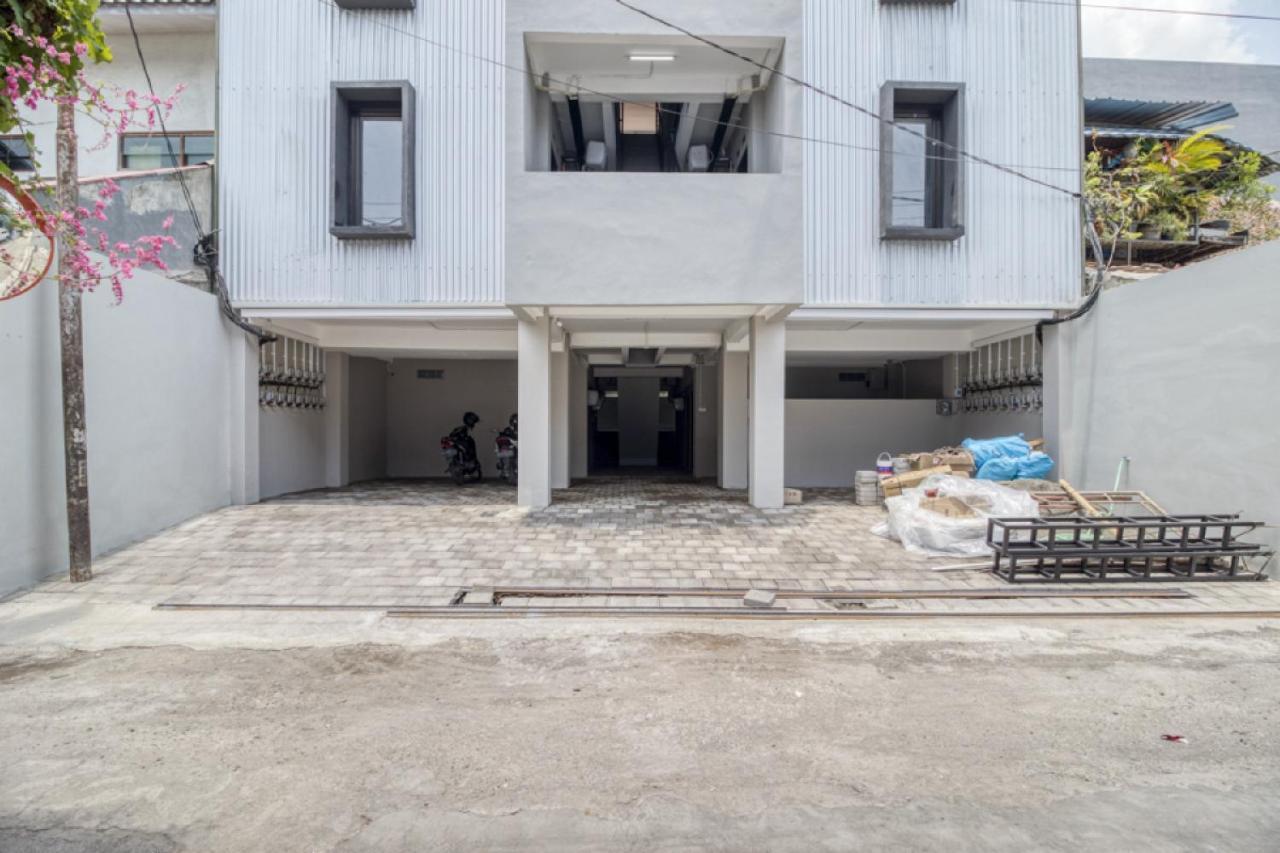 Reddoorz Syariah Near Galeria Mall Джокякарта Екстериор снимка